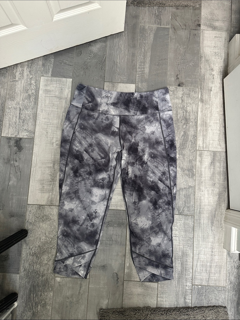 Woman’s rbx leggings.